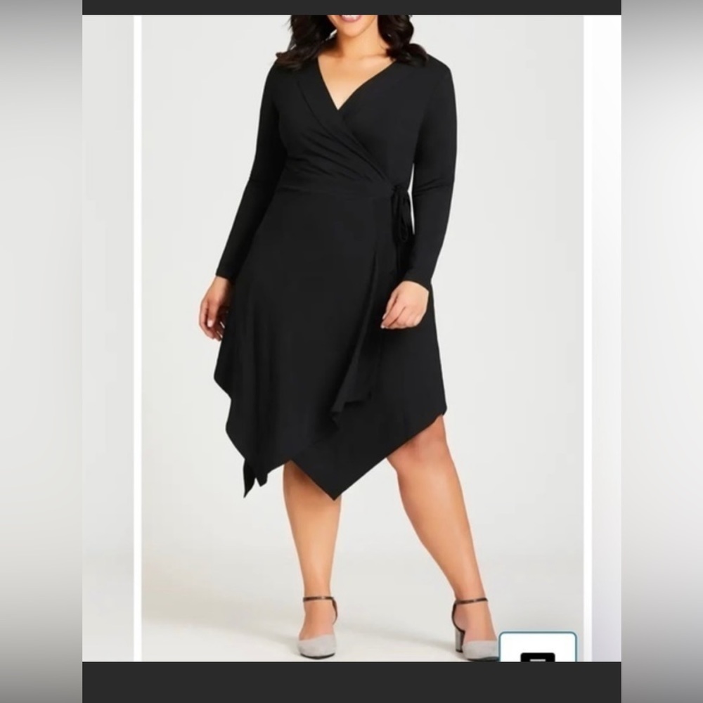 Avenue Sofia NWT true wrap dress 26/28w